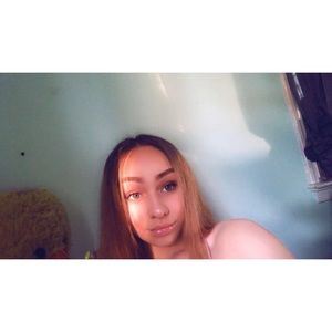 Meet your Posher, Bella